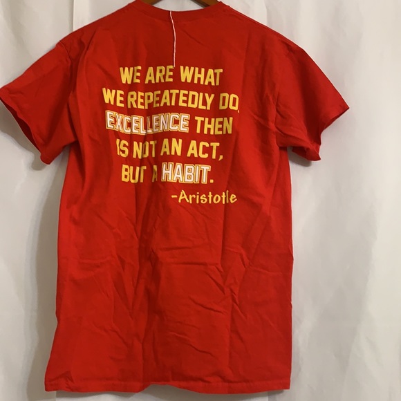 THRIFTED TEE SIZE M - Picture 2 of 3